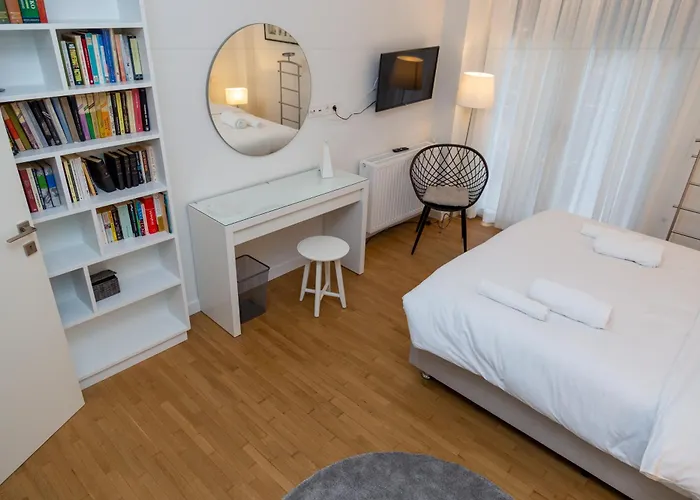 Comfort & Elegance In Kolonaki - 2Bd Apt