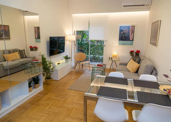 Comfort & Elegance In Kolonaki - 2Bd Apt